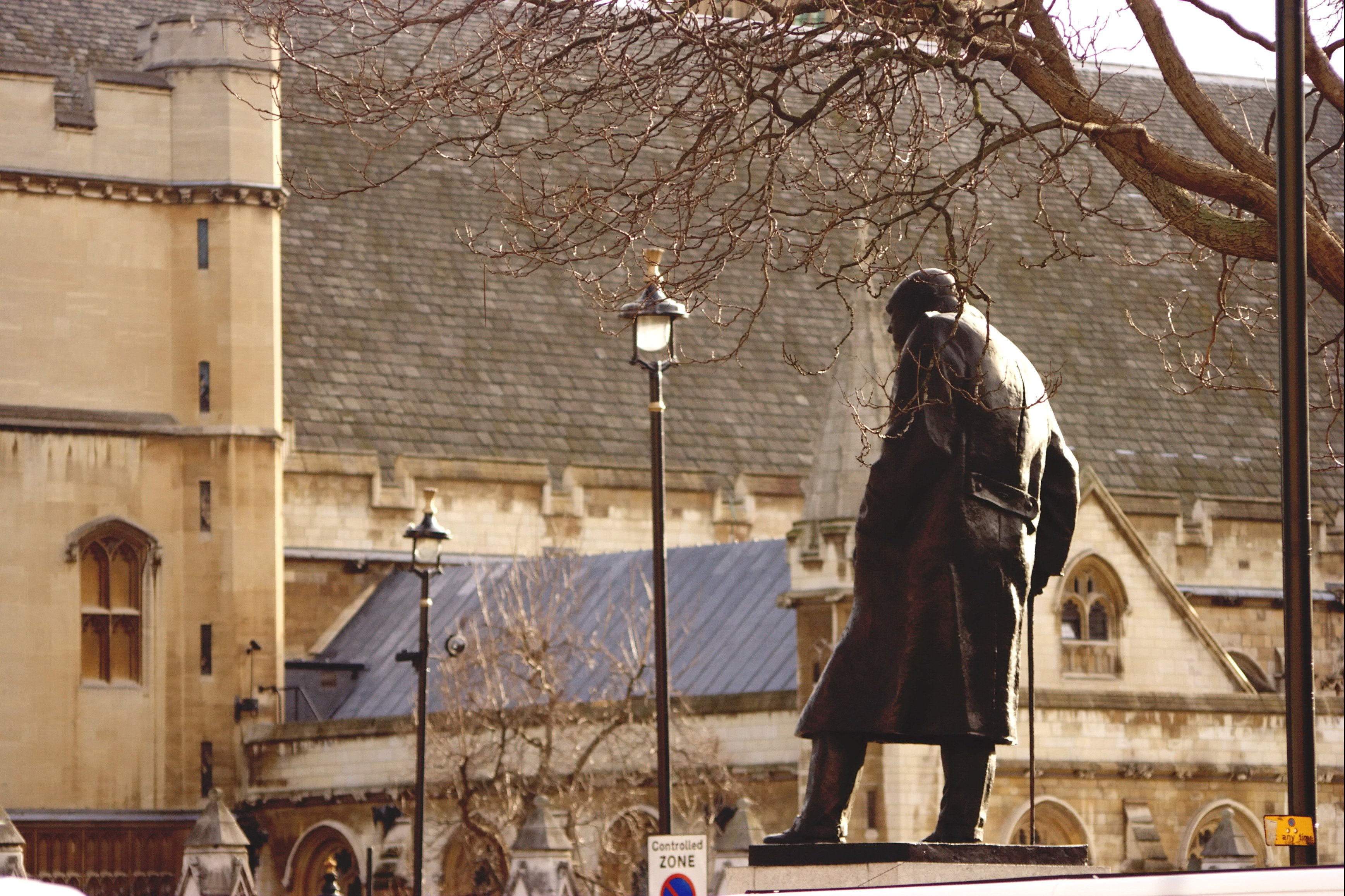 Churchill statue opposite Houses of Parliament